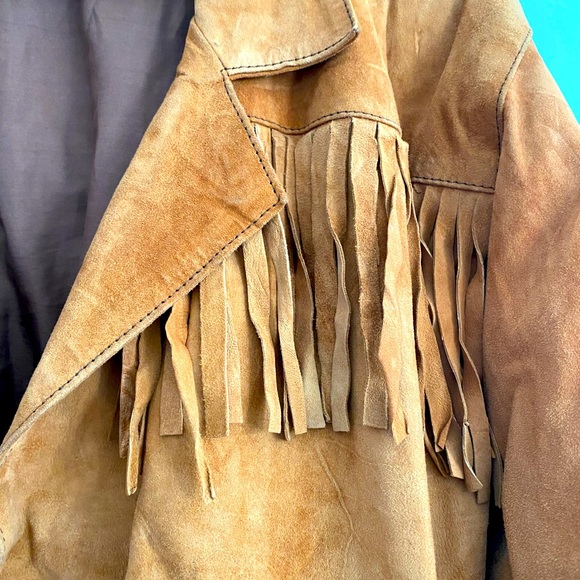 **SOLD** VINTAGE 90’s SUEDE LEATHER Jacket - Picture 2 of 5